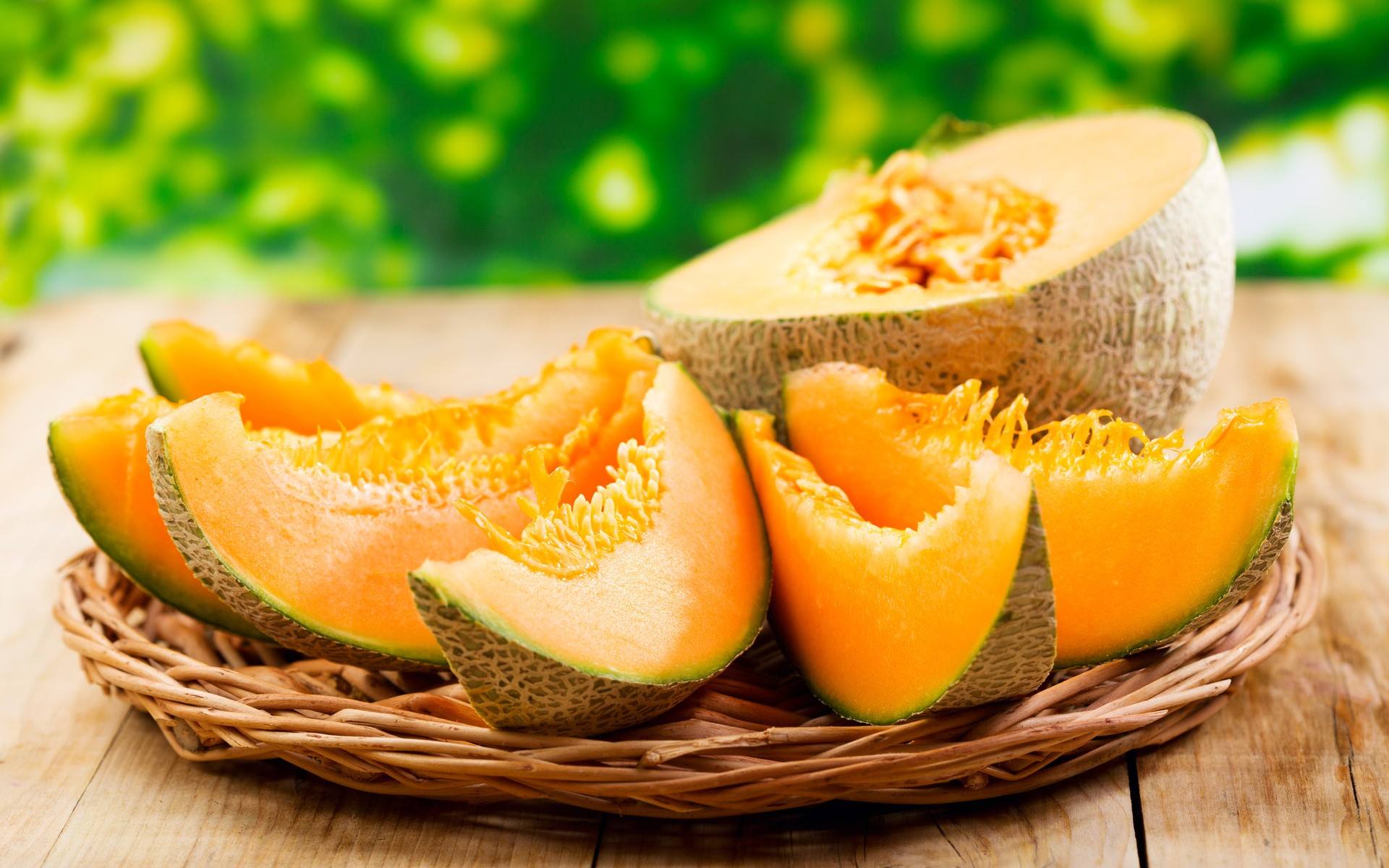 Jak melon chroni skórę: podwójna ochrona witaminami
